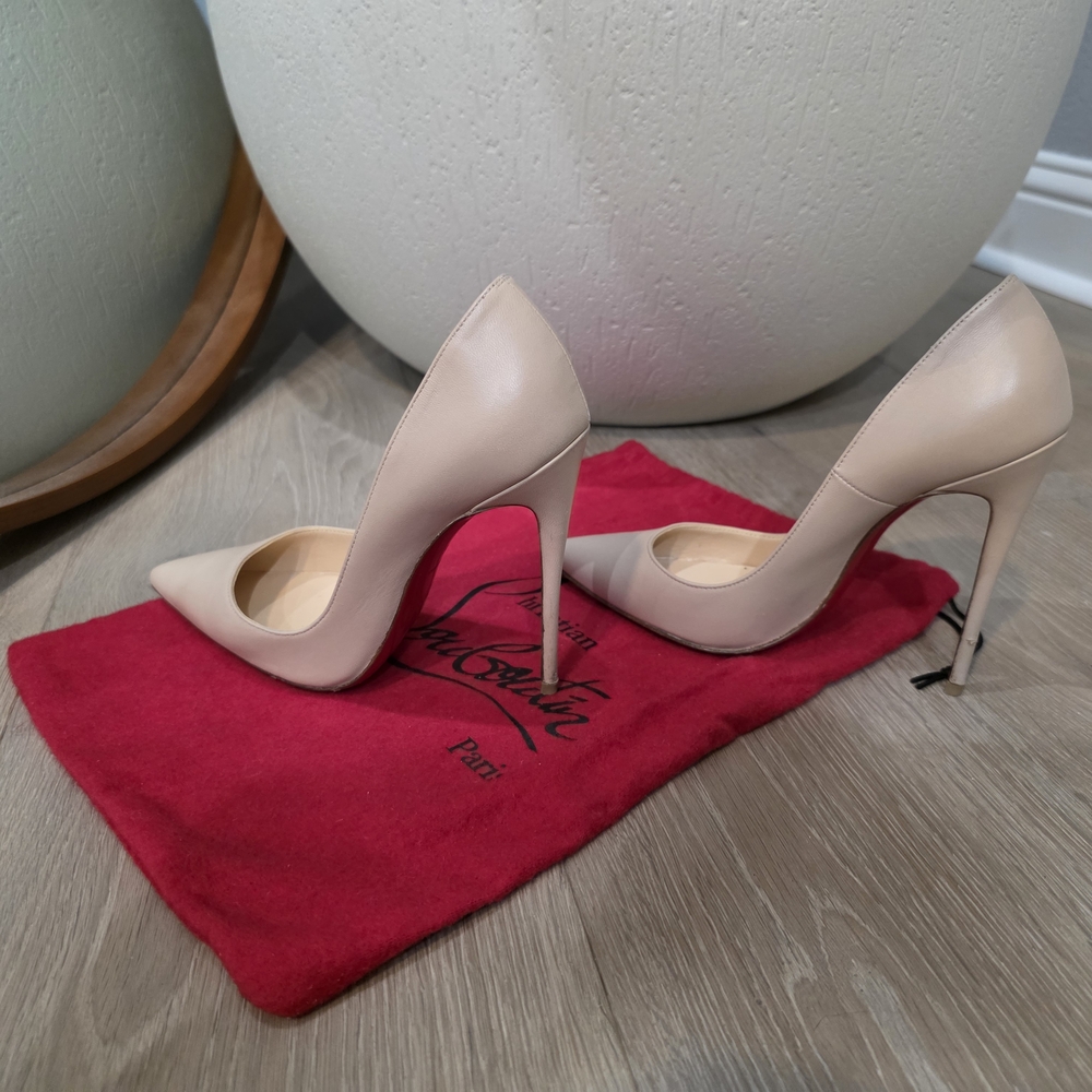Christian Louboutin KATE sz 36 NUDE Red Bottom heels